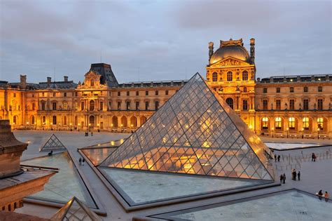 le louvre france.